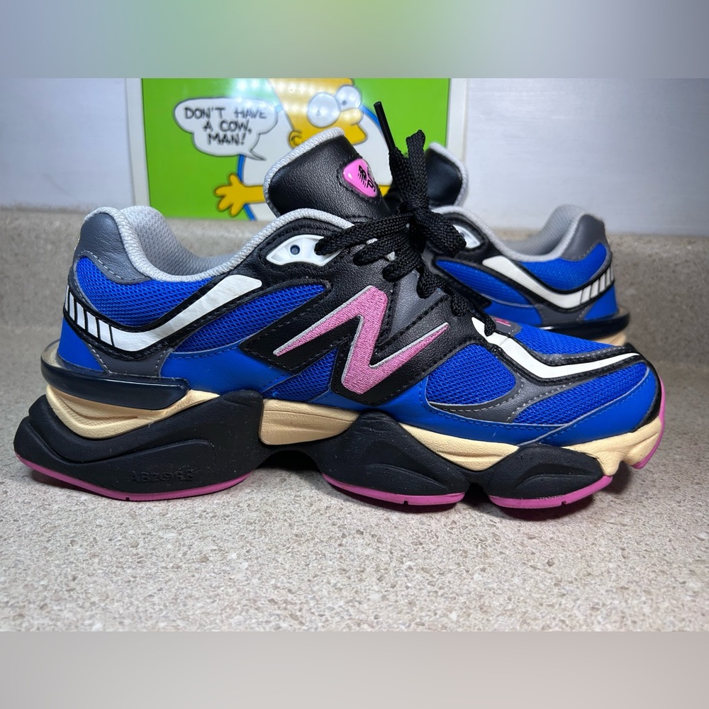 New Balance 9060 Blue Oasis Real Pink Men’s 8 Women’s 9.5 EUC - Picture 8 of 11